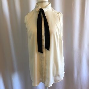 H&M White Lightweight Button Front Tank with Tie